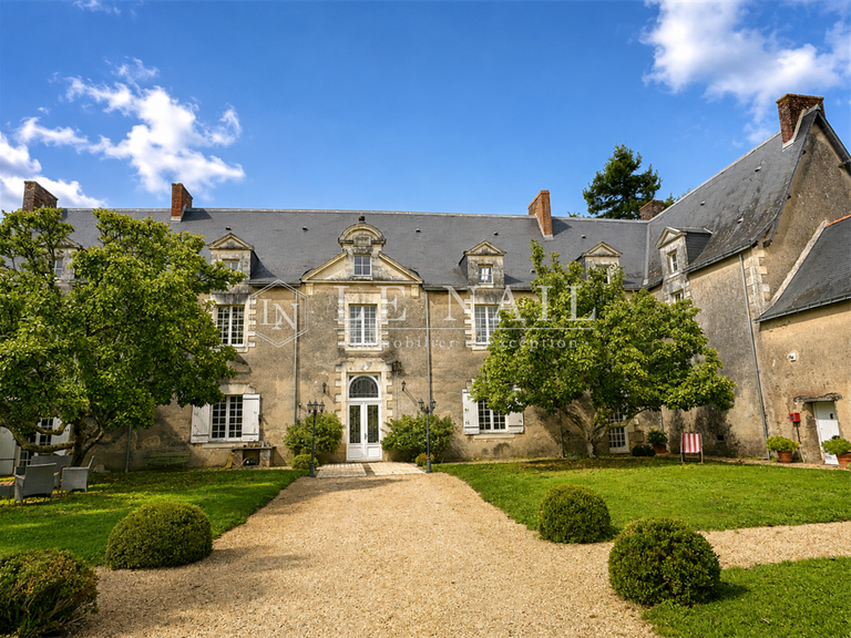 Castle Nantes - 6 bedrooms - 500m²