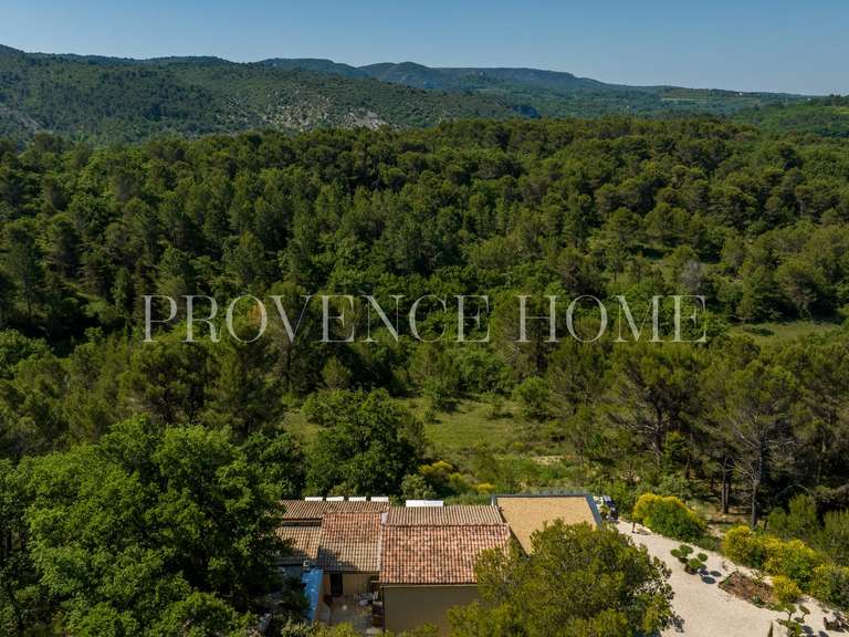 Propriété Malemort-du-Comtat - 5 chambres - 215m²