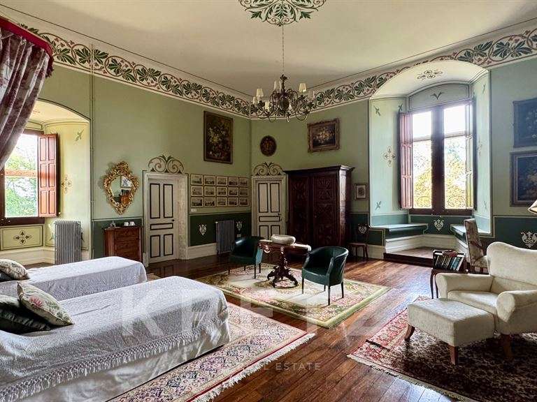 Château Châteauroux - 7 chambres - 1460m²