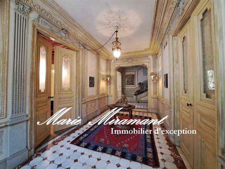 Hôtel particulier Avignon - 6 chambres - 600m²