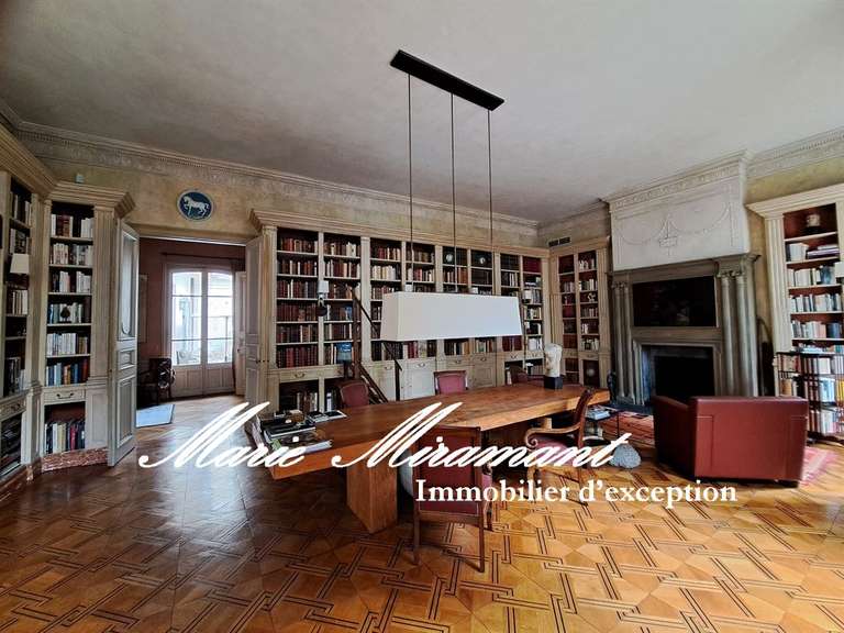 Hôtel particulier Avignon - 6 chambres - 600m²