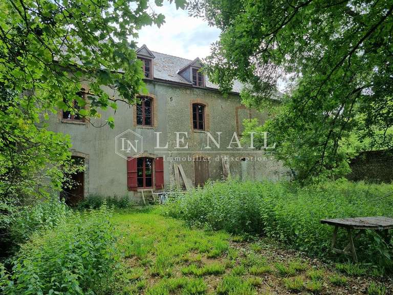Château Étampes - 9 chambres - 650m²