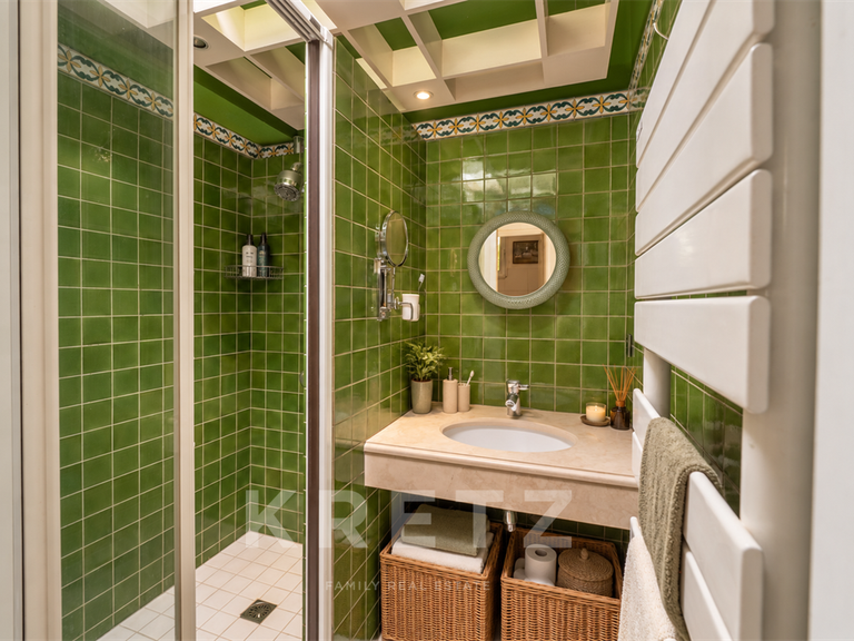 Maison Nîmes - 7 chambres - 494m²