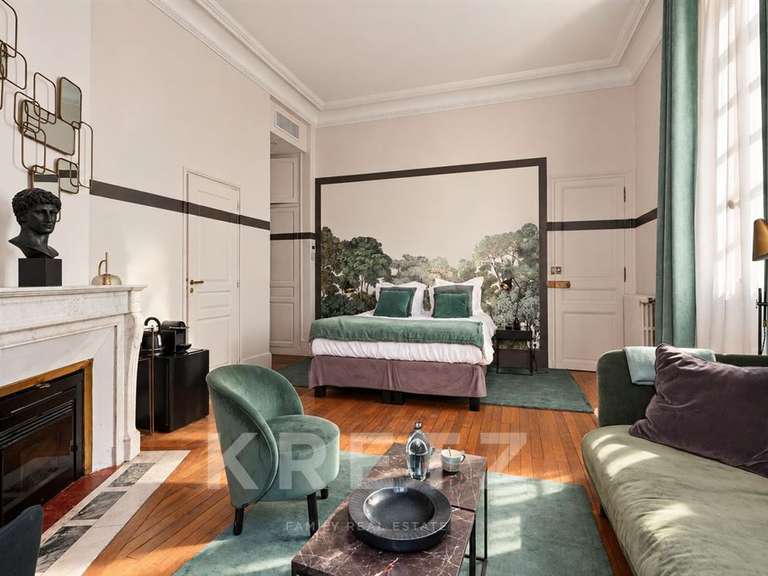 Hôtel particulier Paris 16e - 8 chambres - 413m²