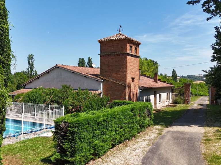 Castle Saint-Nauphary - 8 bedrooms - 840m²