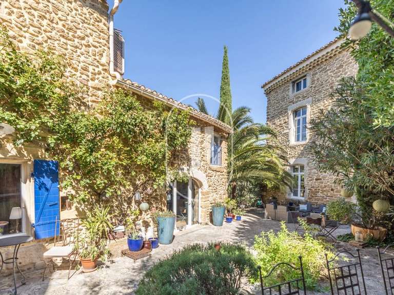Maison Sainte-Cécile-les-Vignes - 8 chambres - 322m²