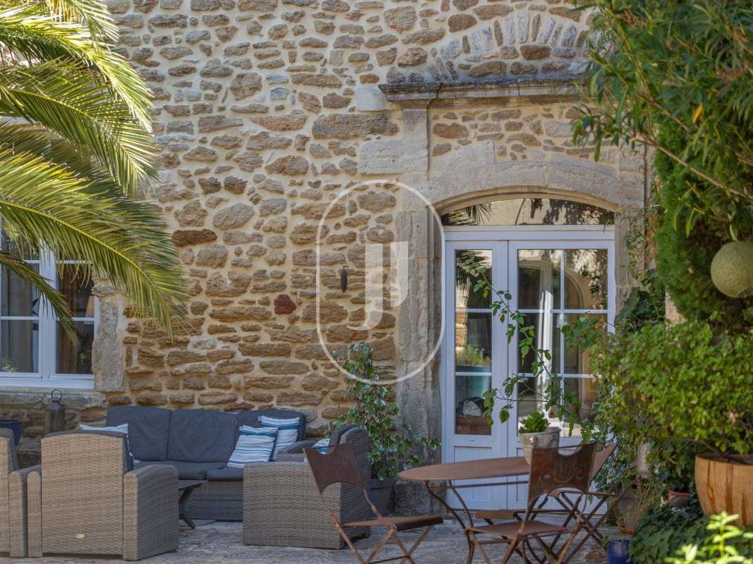 Maison Sainte-Cécile-les-Vignes