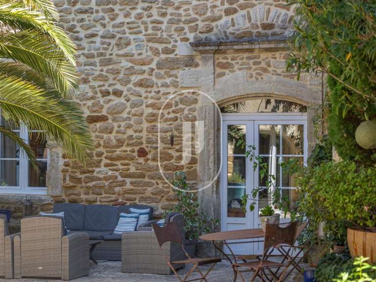 Maison Sainte-Cécile-les-Vignes - 8 chambres - 322m²