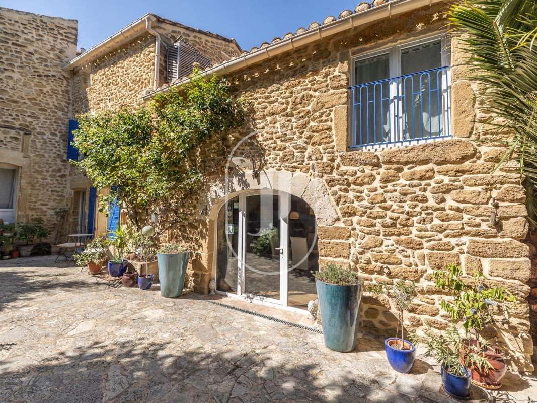 Maison Sainte-Cécile-les-Vignes