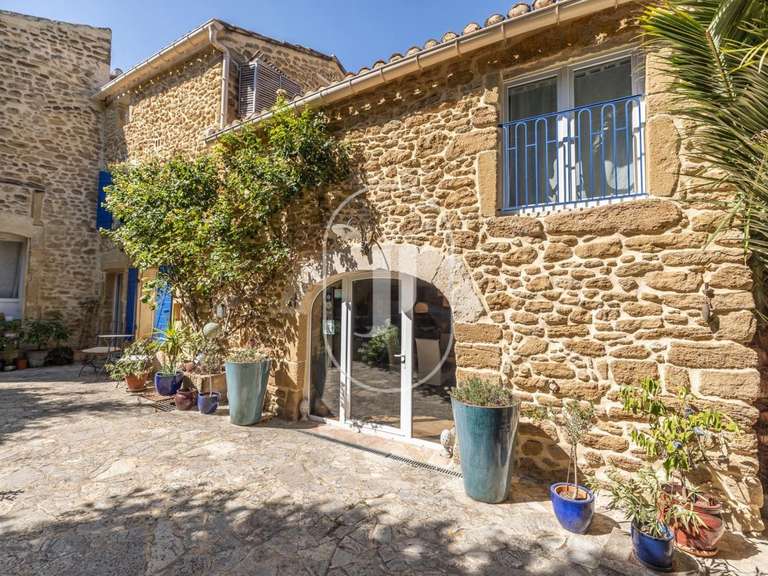 Maison Sainte-Cécile-les-Vignes - 8 chambres - 322m²