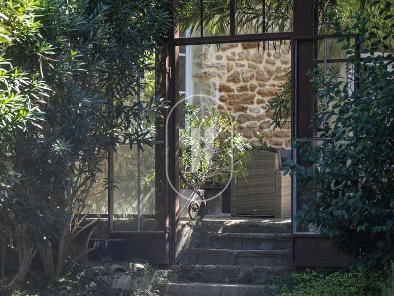 Maison Sainte-Cécile-les-Vignes - 8 chambres - 322m²