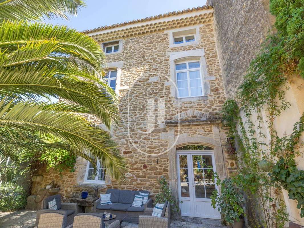 Maison Sainte-Cécile-les-Vignes