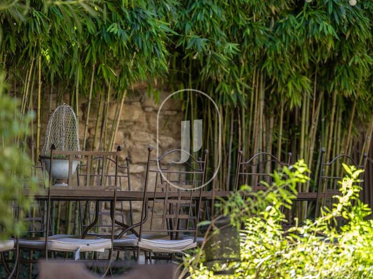 Maison Sainte-Cécile-les-Vignes - 8 chambres - 322m²