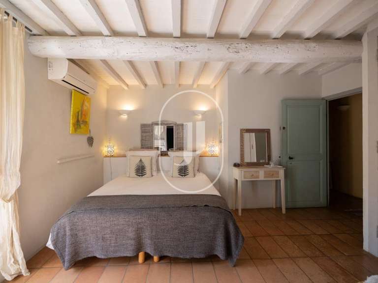 Maison Sainte-Cécile-les-Vignes - 8 chambres - 322m²