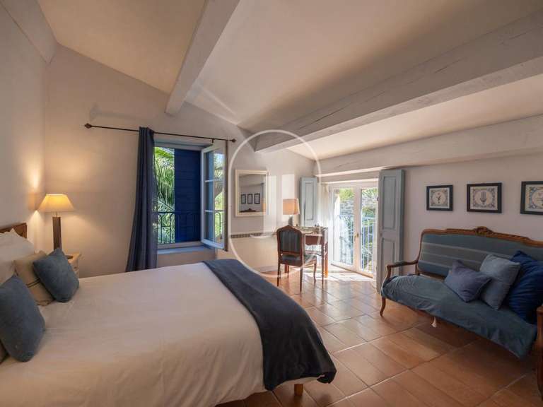 Maison Sainte-Cécile-les-Vignes - 8 chambres - 322m²