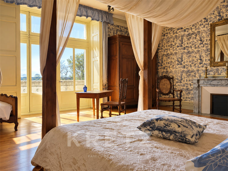 Château Carcassonne - 10 chambres - 600m²