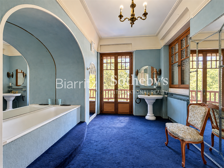 Maison Bayonne - 7 chambres - 560m²