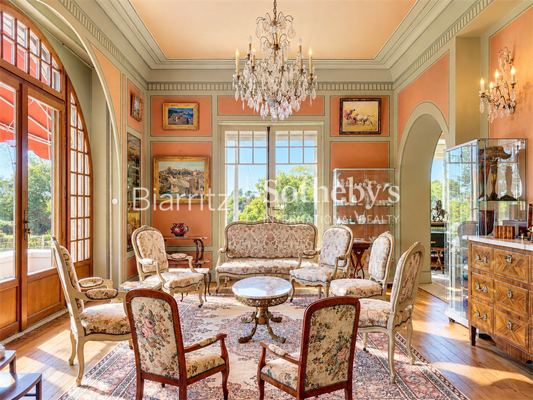 Maison Bayonne - 7 chambres - 560m²