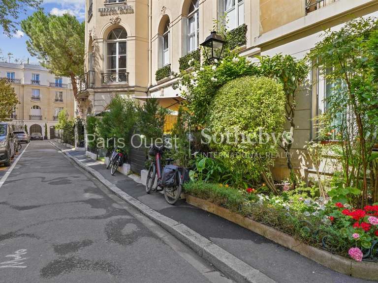 Mansion Paris 16e - 6 bedrooms - 430m²