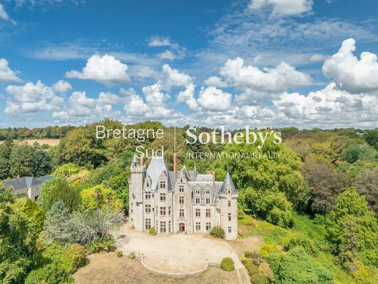 Château Quimper - 10 chambres - 900m²