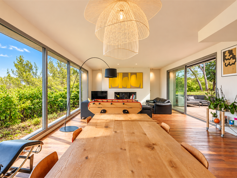 House Castelnau-le-Lez - 6 bedrooms - 248m²