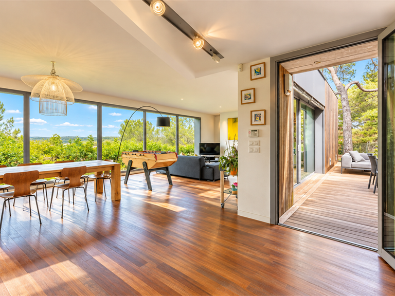 House Castelnau-le-Lez - 6 bedrooms - 248m²