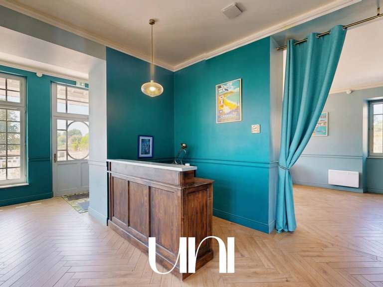 Propriété Granville - 6 chambres - 780m²