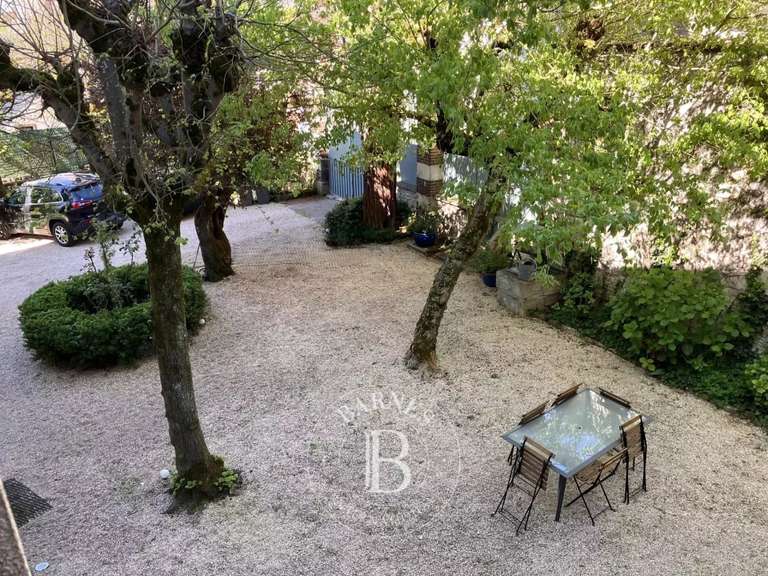 Propriété Mehun-sur-Yèvre - 400m²