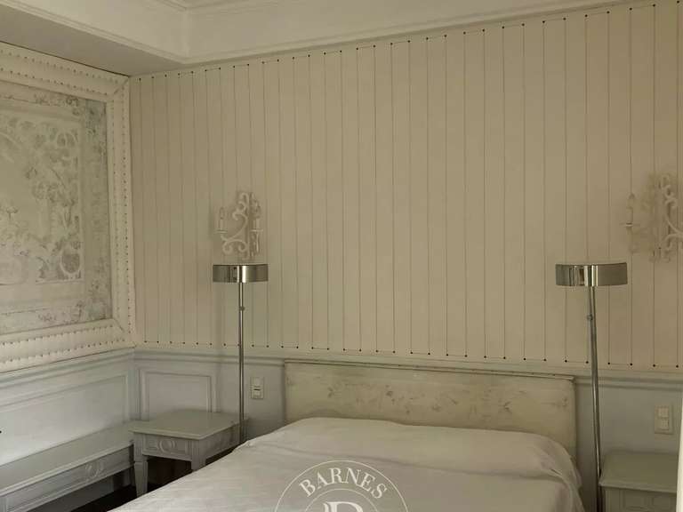 Propriété Veuves - 16 chambres - 558m²