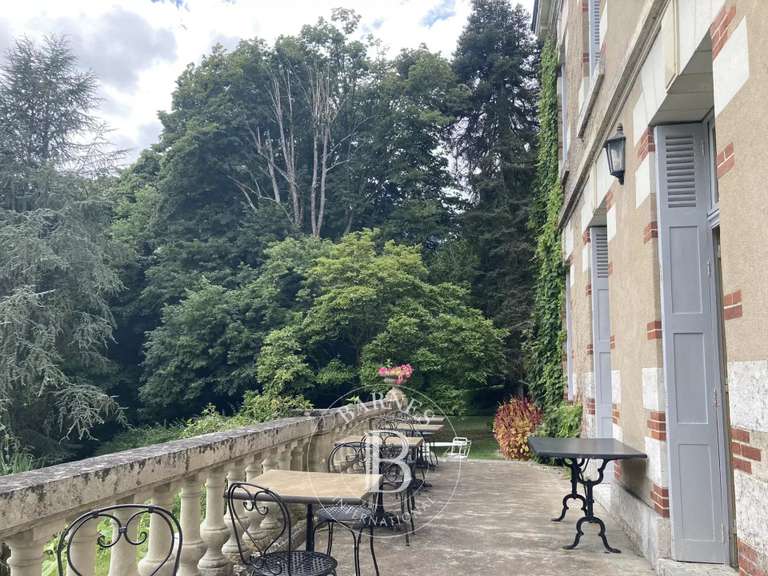 Propriété Veuves - 16 chambres - 558m²