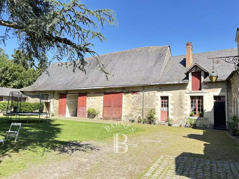 Propriété Chazé-sur-Argos - 15 chambres - 1100m²