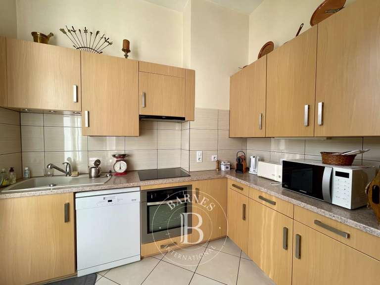 Propriété Tours - 5 chambres - 270m²