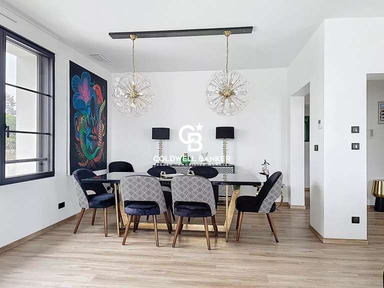 Propriété avec Vue sur mer Saint-Georges-de-Didonne - 280m²