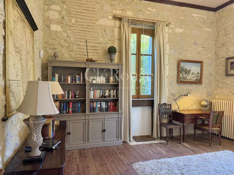 Propriété Seyches - 5 chambres - 288m²