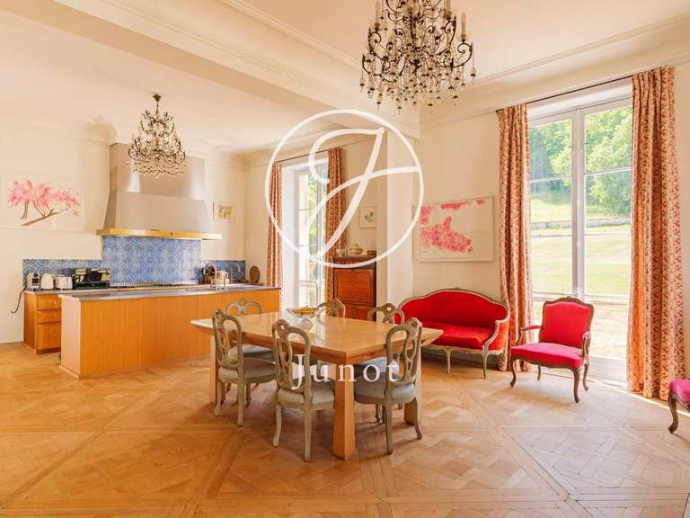 Propriété Fontainebleau - 15 chambres - 1200m²