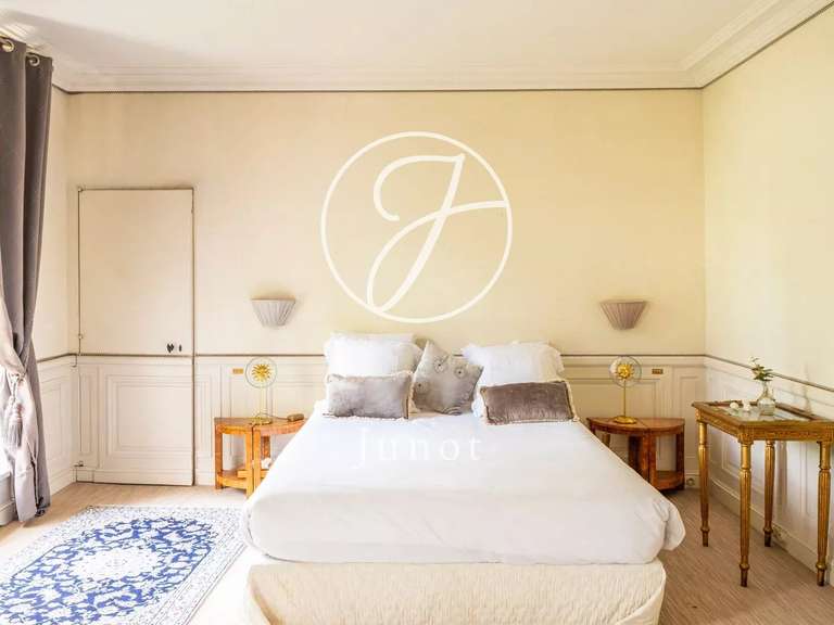 Propriété Maincy - 7 chambres - 659m²