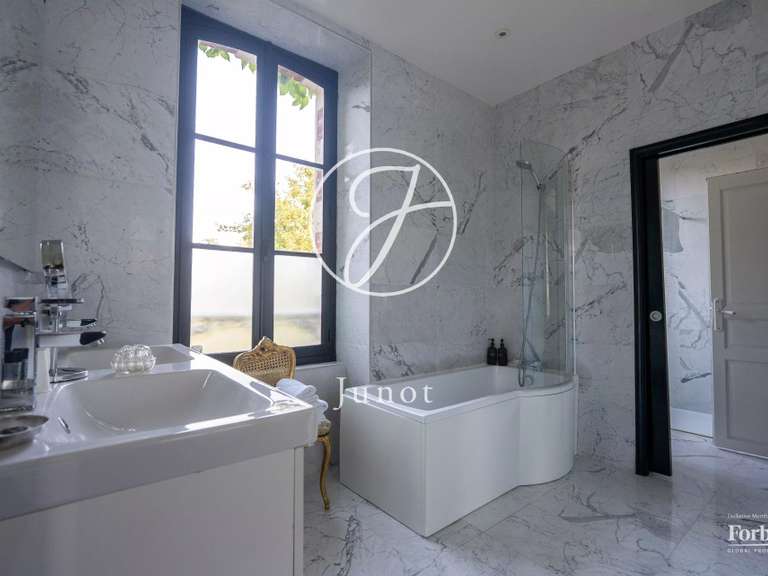 Propriété Courson-les-Carrières - 8 chambres - 500m²