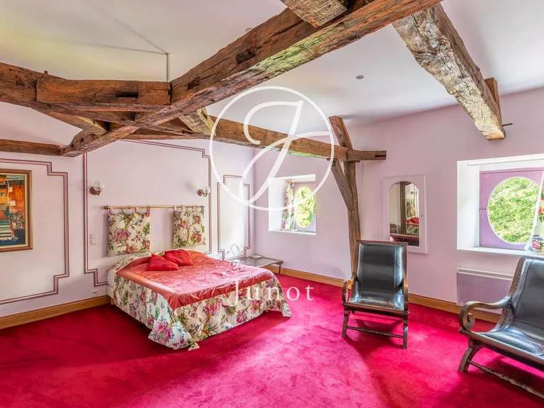 Propriété Troo - 13 chambres - 800m²