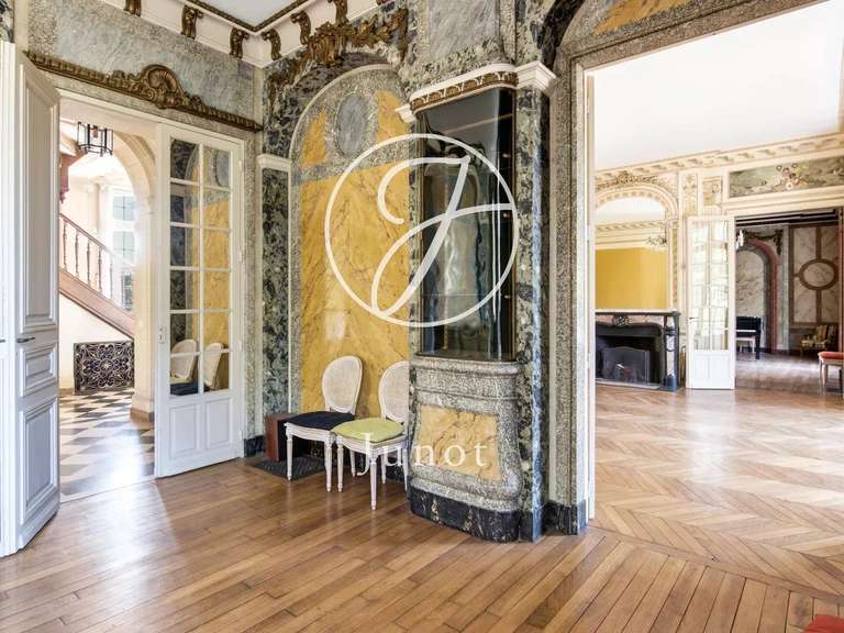 Propriété Anet - 9 chambres - 400m²