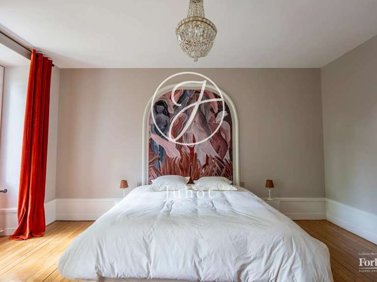 Propriété Sens - 5 chambres - 339m²