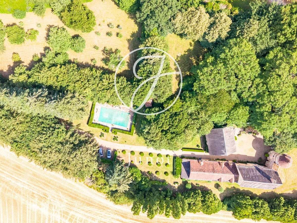 Property Bonneveau