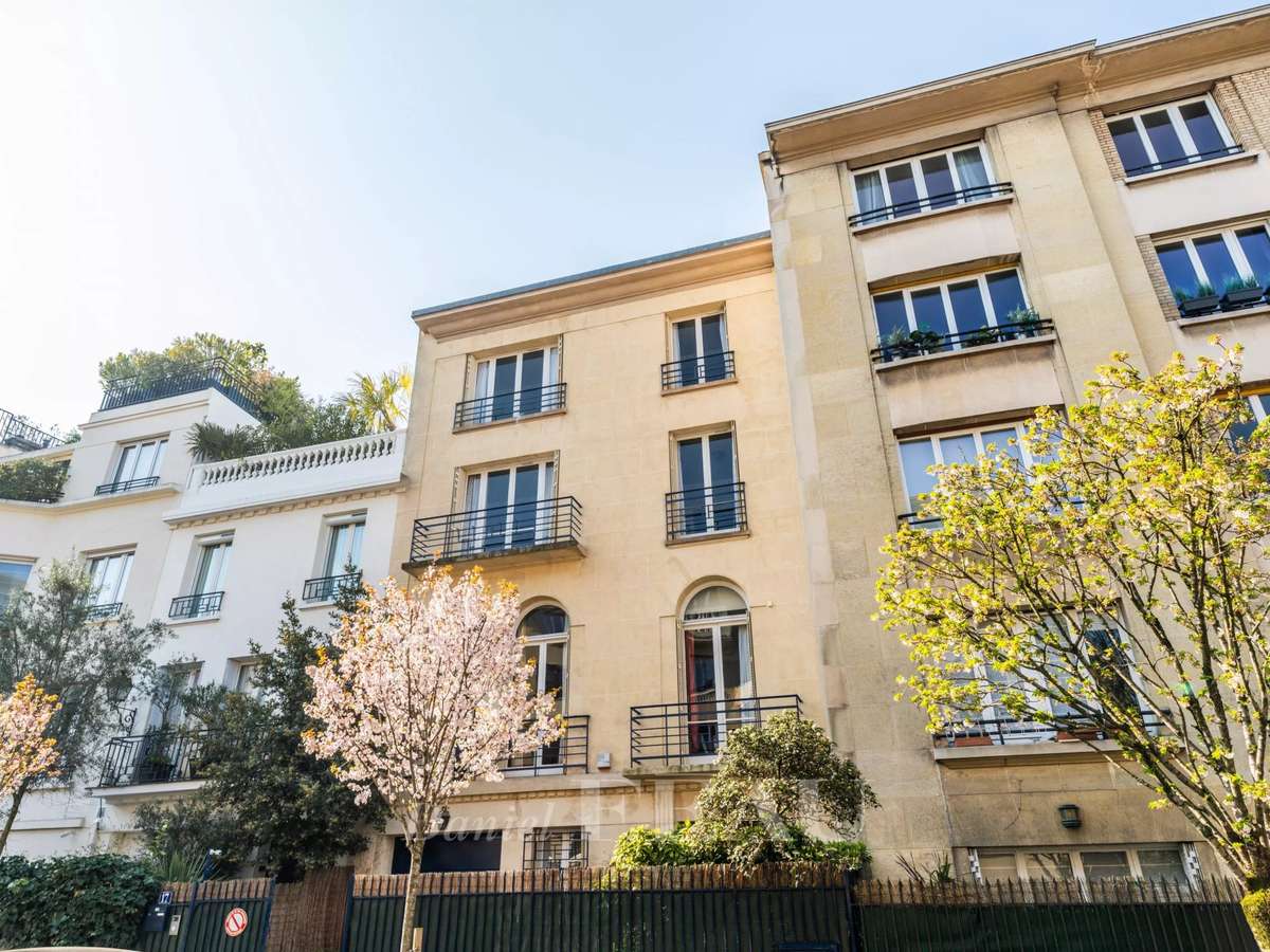 Property Neuilly-sur-Seine