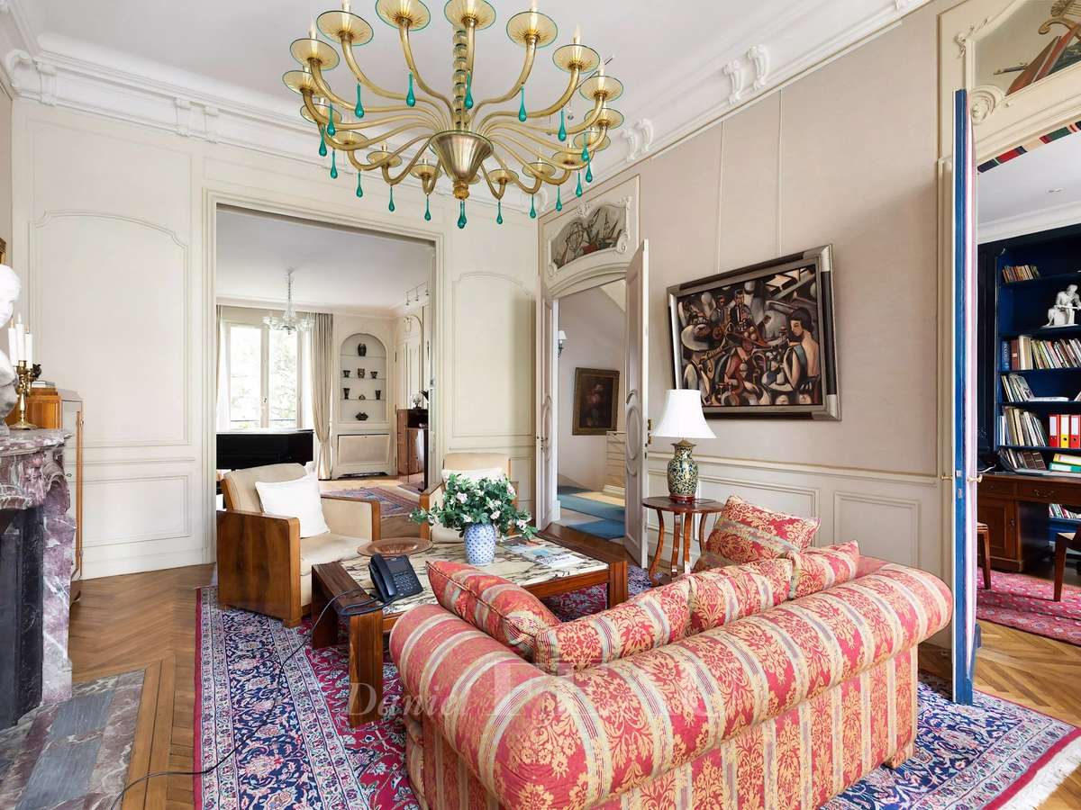 Property Neuilly-sur-Seine