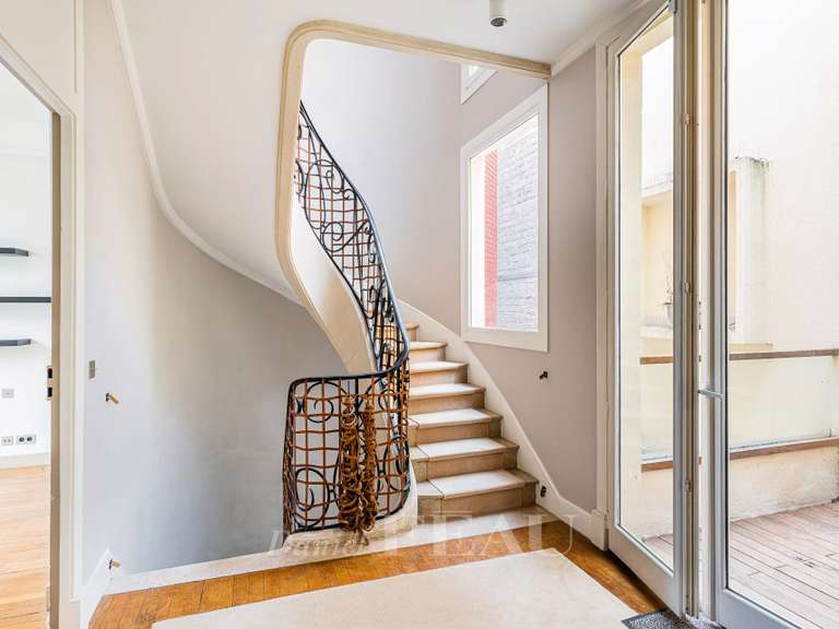 Propriété Neuilly-sur-Seine - 6 chambres - 278m²