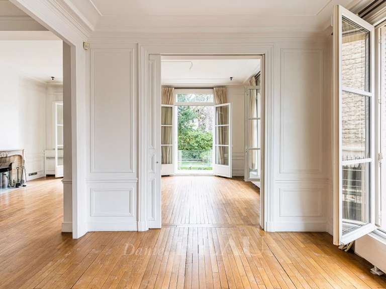Propriété Neuilly-sur-Seine - 6 chambres - 278m²