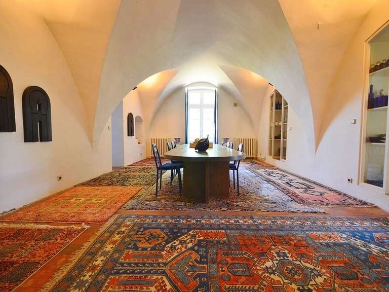 Propriété Uzès - 10 chambres - 672m²