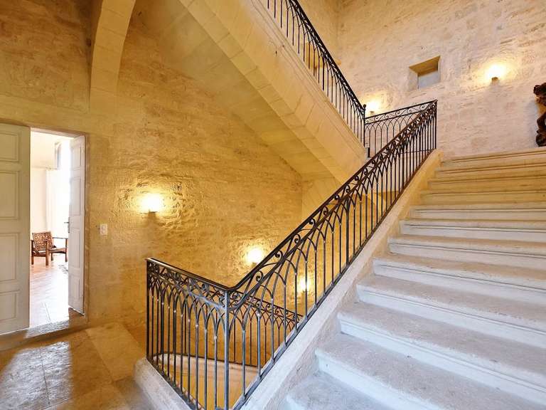 Propriété Uzès - 9 chambres - 1368m²
