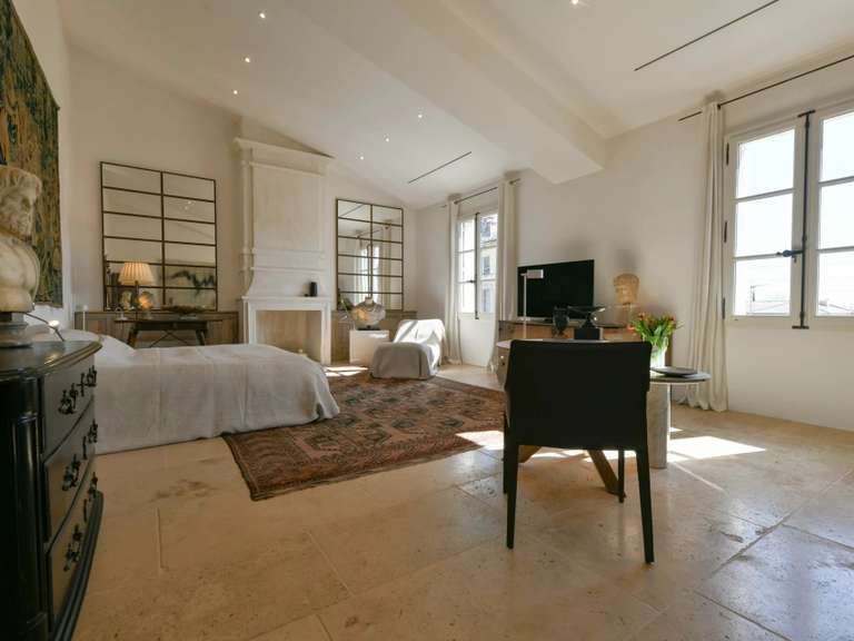 Propriété Uzès - 5 chambres - 423m²