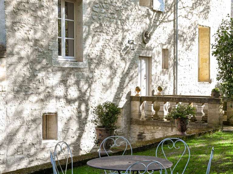 Propriété Uzès - 5 chambres - 423m²
