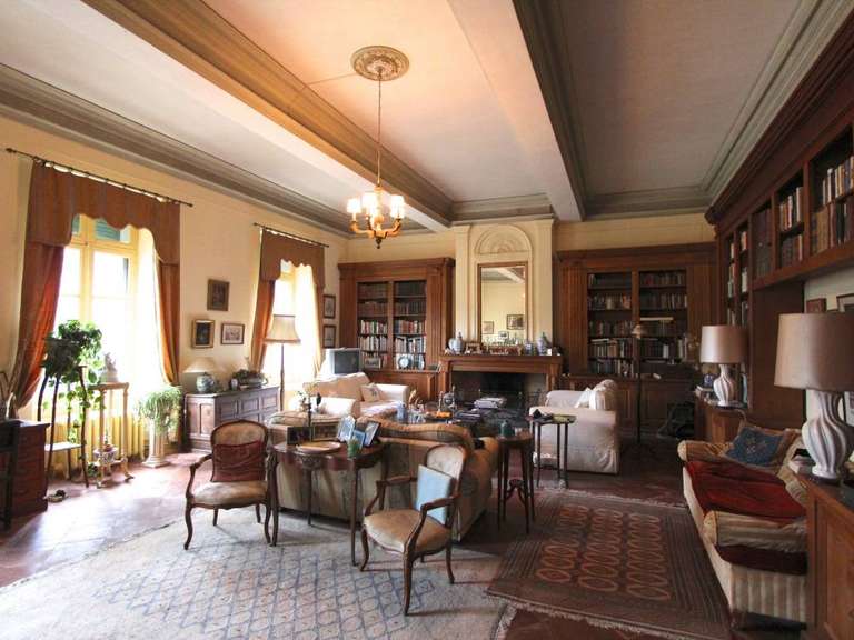 Propriété Carcassonne - 12 chambres - 840m²